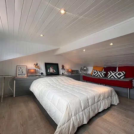 Coeur De : Lumineux Avec Balcon, Proche Et Commerces - Fr-1-239-1079 Saint-Jean-de-Luz