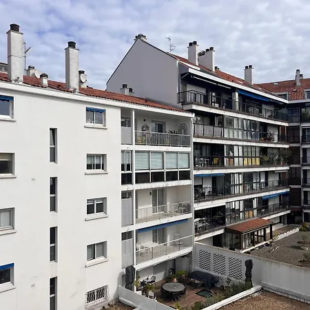 Coeur De : Lumineux Avec Balcon, Proche Et Commerces - Fr-1-239-1079 *