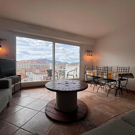 Apartment Coeur De : Lumineux Avec Balcon, Proche Et Commerces - Fr-1-239-1079